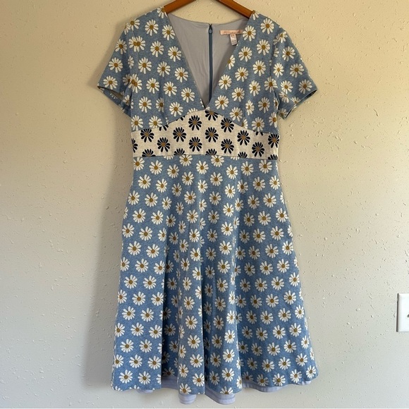Hutch Daisy V-Neck Short Sleeve MIDI Dress Floral Casual XL - Picture 2 of 9